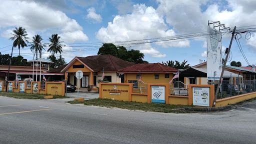 Makmal Terbaik di Peringat