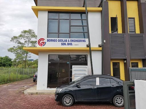 Makmal Terbaik di Putatan